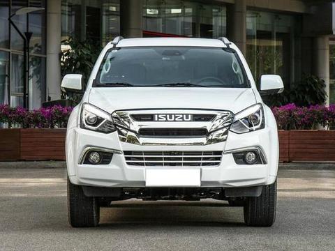 五十铃mu-X牧游侠，号称小型兰德酷路泽，18款已经上市