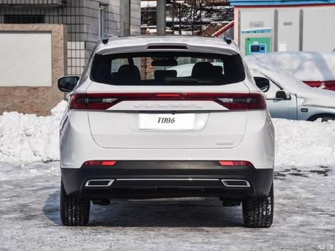 一汽制造的骏派d80，属于一款紧凑级的SU