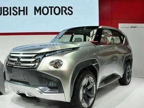 性能不输普拉多，三菱重塑全新七座SUV，配全时四驱，仅卖20万