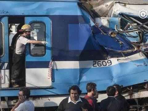 一套刹车能买一辆B级车，碳陶瓷刹车凭什么可以这么贵？