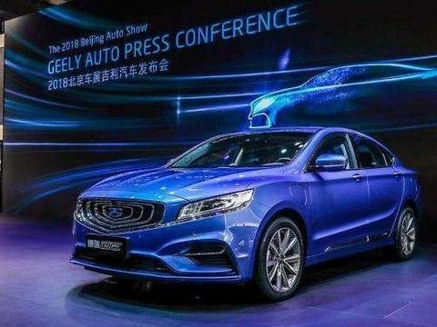 吉利博瑞GE即将登场，超科幻内饰，油耗仅1.5L！