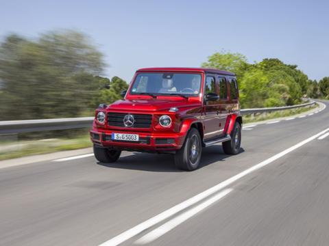 外媒评全新奔驰G级集锦,空间提高,内饰豪华感更强,越野依旧强悍