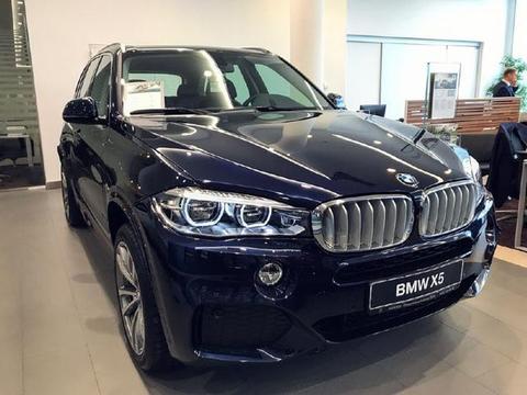 真正的城市豪华SUV，宝马X5！