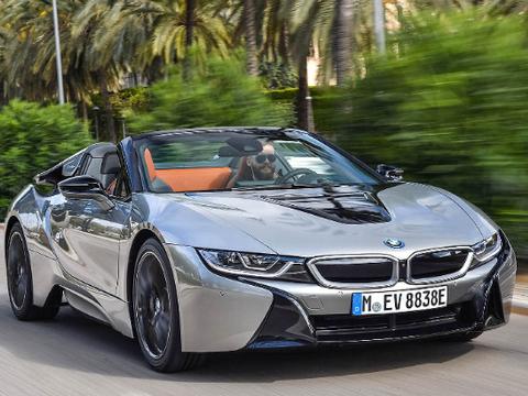 宝马全新混动超跑订单交付，特有设计彰显高贵身份