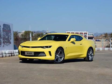 40万内撩妹成功率最高, 百万豪车的外观, 5.9秒加速下车走路带风