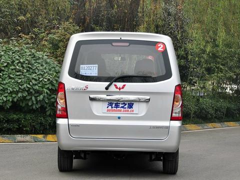 一代神车，五菱荣光