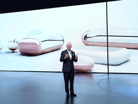 当豪华车遇上中国风，这样的画面简直美哭了