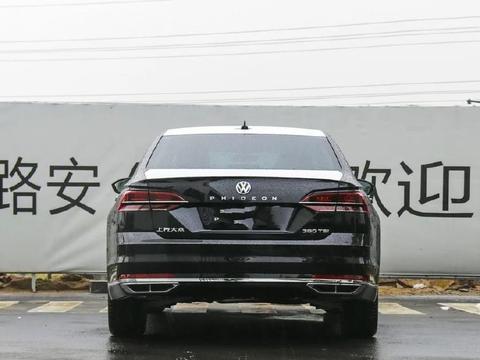 被A4L逼急了！新车比宝马漂亮，油耗7加速8.1，配2.0T不足24万