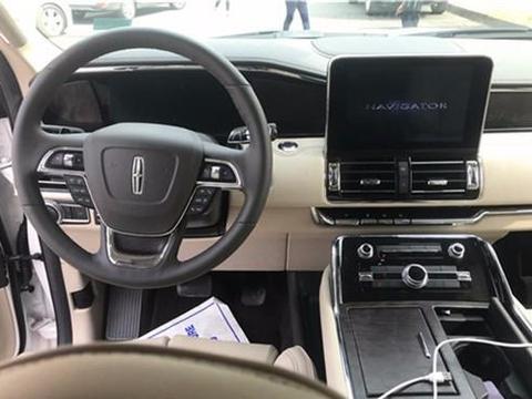 车长5米7，2+2+3七座，超大空间，开这款全尺寸SUV你想带谁玩？