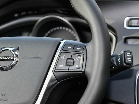 17万买豪华进口车，比雷克萨斯漂亮十倍