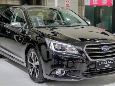 这款全进口车售20来万，2.5L配四驱，有它还看什么凯美瑞！