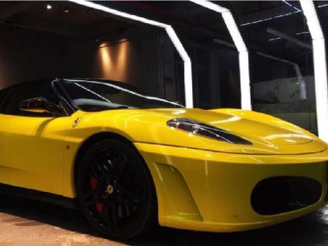 当年花了4百多万买辆法拉利F430，车主说：跑一年却不到2千公里