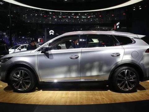 比传祺GS8大一圈，4.5秒破百，这台中型SUV14万起售