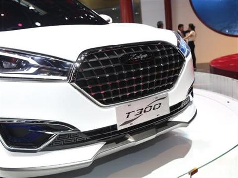 又一款国产SUV火了！配独立悬架质保4年，农民工也能买得起