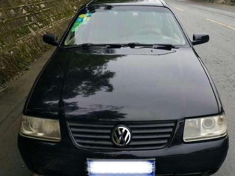 捡到宝了！小伙1万元买台桑塔纳，自动挡还带天窗！