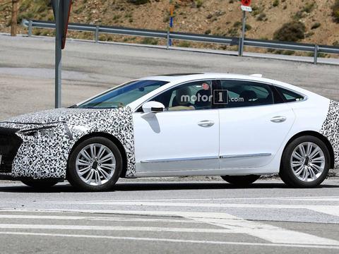 新款别克君越路试谍照曝光，看起来像是减肥成功