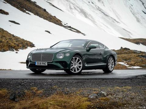 由里到外全部升级，百公里加速为3.7秒，你喜欢劳斯莱斯还是它