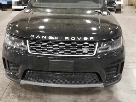 18款揽胜运动3.0欧规车身动感线条偏向于时尚运动