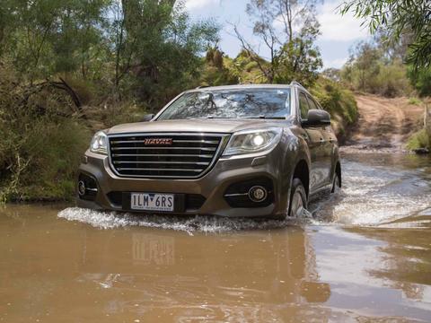 哈弗要火! 这款硬派SUV正式任命国防专用车, 普拉多这回尴尬了
