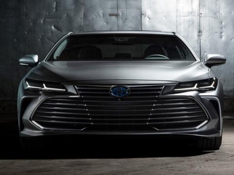 这车和雷克萨斯ES有渊源？长度近5米，比皇冠要便宜