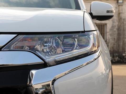 上月销量过万，颜值霸气十足，标配8英寸大屏，本田CR-V又一对手