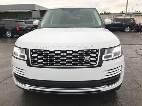 18款路虎揽胜行政：霸气依旧，商务SUV的典范。