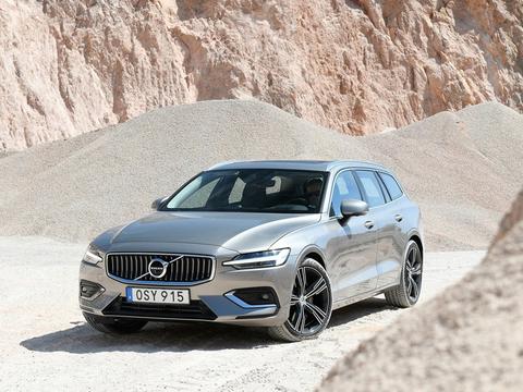 空间秒杀同级SUV，外国人说这新车比宝马更有质感