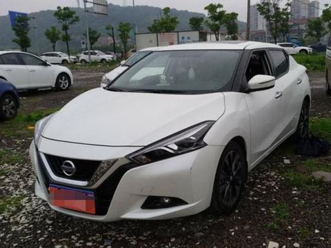 落地价12万，现在10万，日产发动机，车内听不见发动机的声音