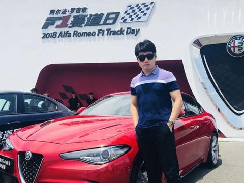 就像在开F1, 赛道体验阿尔法·罗密欧