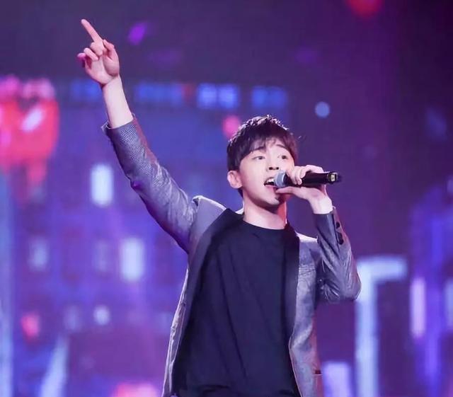 伴郎专业户邓伦:演戏、唱歌、跳舞、跳高,还有