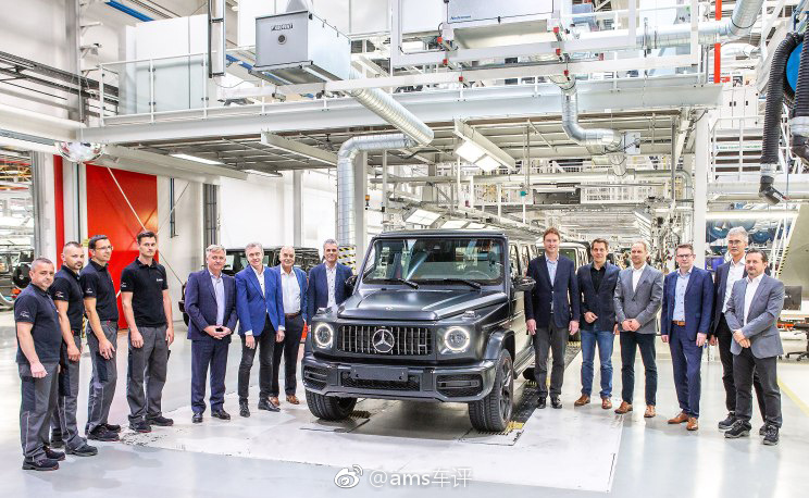 据外媒消息，全新一代奔驰G级日前已经正式下线