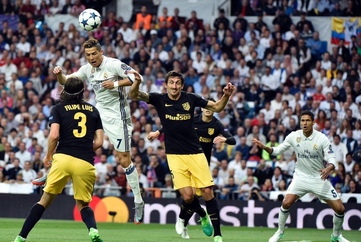 3-0马竞 C罗欧冠淘汰赛进球创纪录 帽子戏法GIF