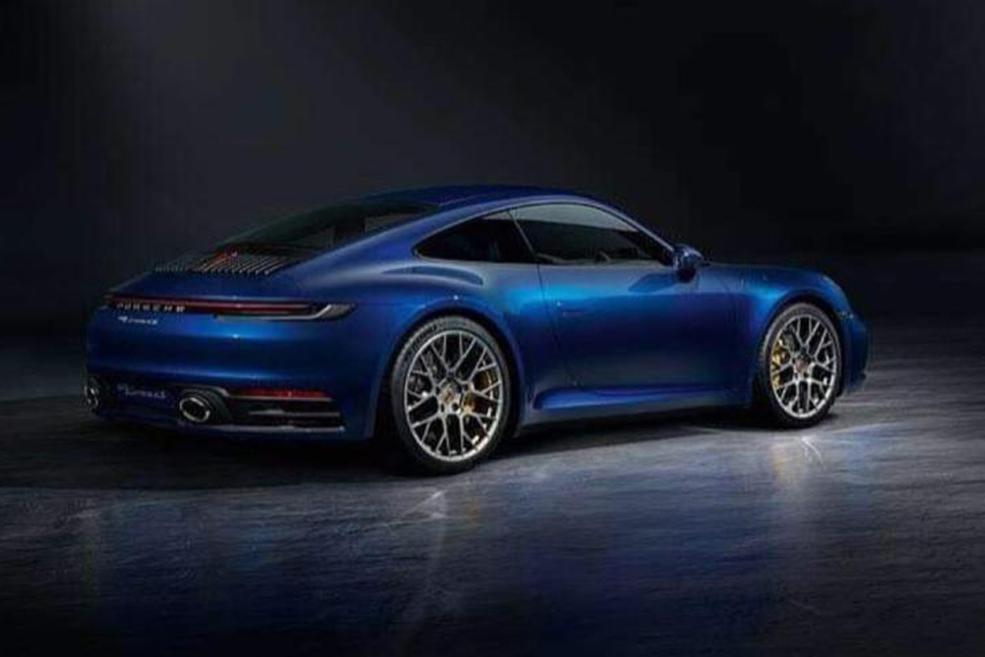 重新设计的车尾 曝新一代保时捷911官图