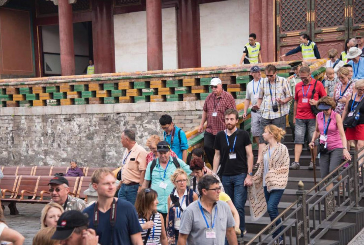 这个小国对韩国日本免签,为何不对中国免签?原