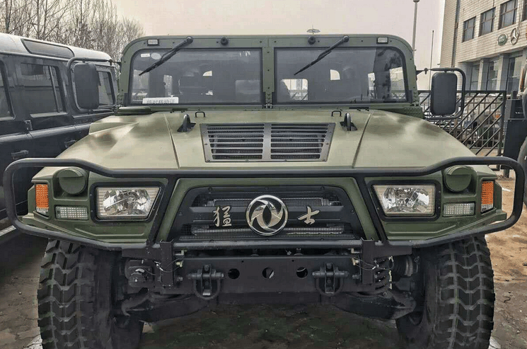 民用版国产悍马养下眼, 88万外观帅气, 柴油手动挡, 内饰感人!