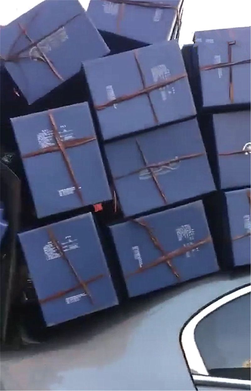 11万传祺GA5拉货,看到车上货物时,网友直呼:还有这操作!