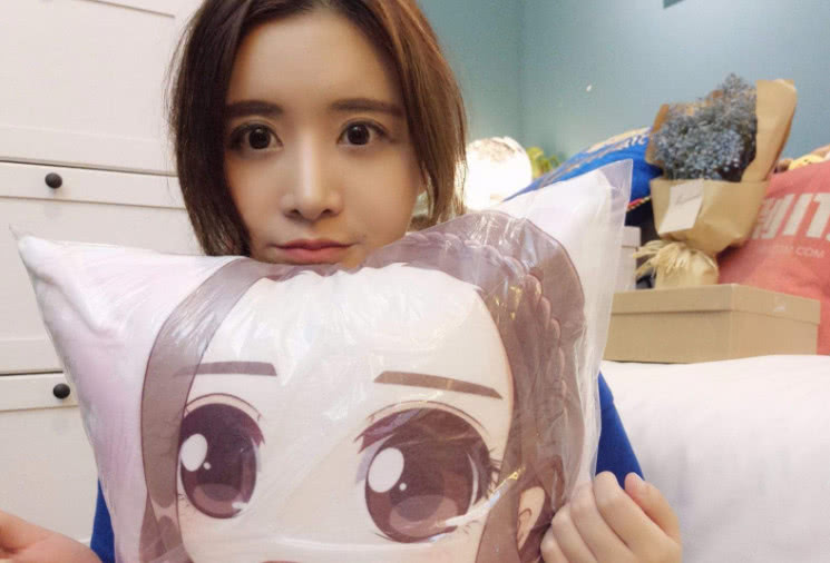 斗鱼F4现状曝光,陈一发冯提莫年收曝光,网友:最