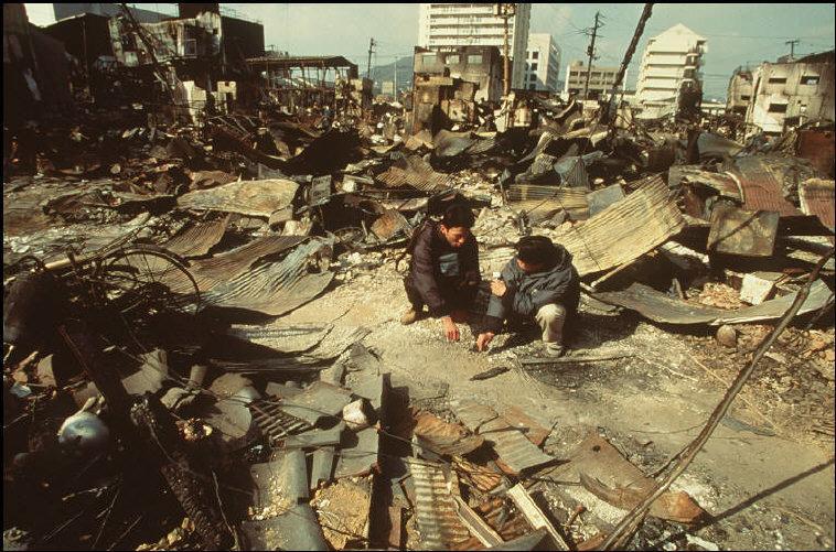 1995年阪的神大地震 使得日本神户变成了这个样子!