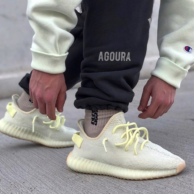 YEEZY 官网乍现全系列,这些 椰子鞋 只给你看