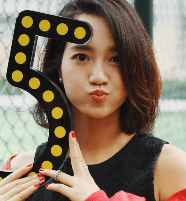 明星的真实名字:鹿晗本名叫刘壮实?看到朱丹的