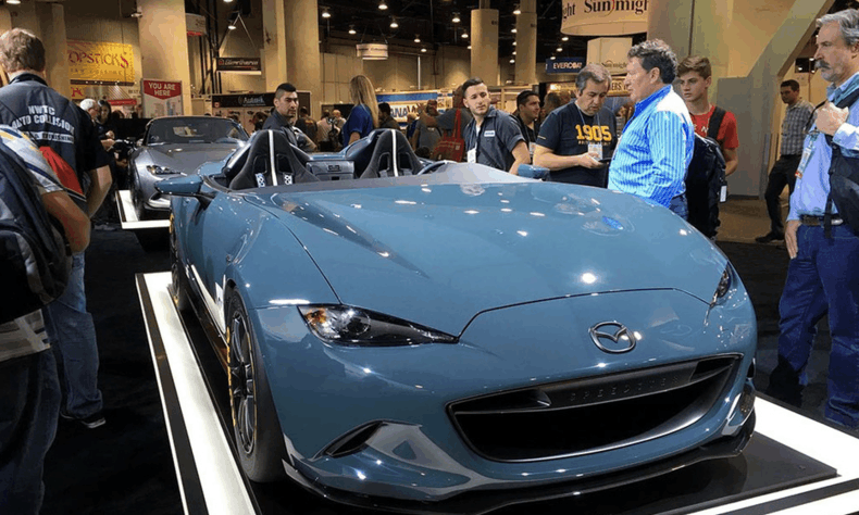 开车戴头盔的跑车, 才是真正拉风的跑车