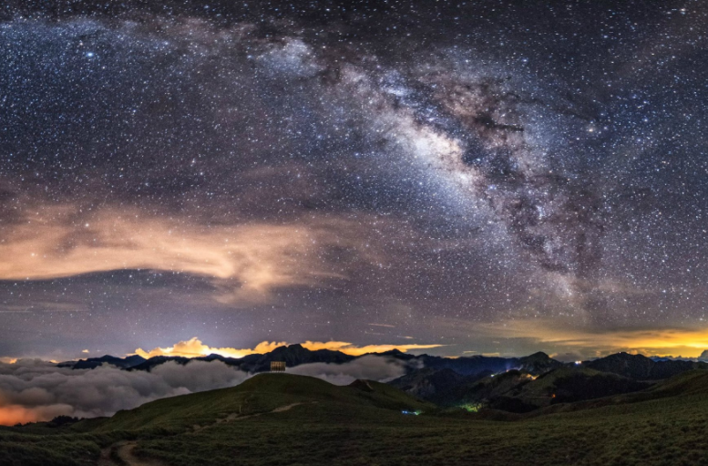 九大星座专属星空壁纸:巨蟹座的浪漫梦幻,射手