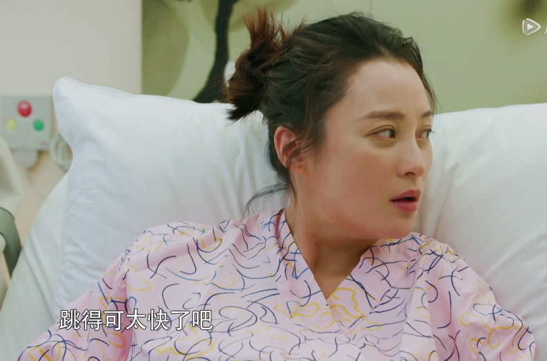 蒋勤勤生产前还不忘关心大儿子,陈建斌却忘记大儿子出生时的状况