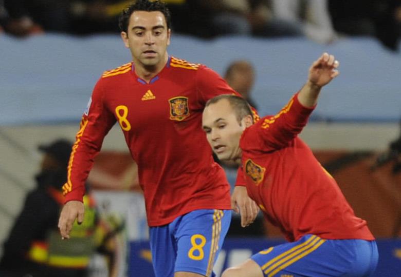 史上最强中场三人组!三位大师支撑两个王朝强