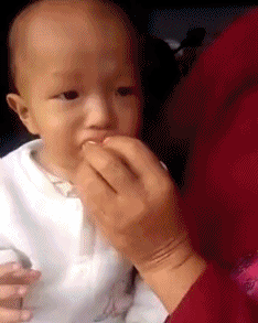 熊孩子这小表情真绝了,快说你和小宋是什么关系?哈哈哈!