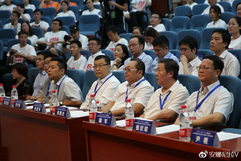 一场精彩的辩论赛,高手云集,清华大学夺冠