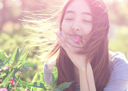 皮肤过敏起疙瘩流黄水特别痒反反复复怎么办