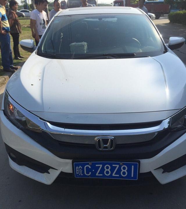 心疼这台思域, 提车不到半年, 三厢变两厢, 车主欲哭无泪