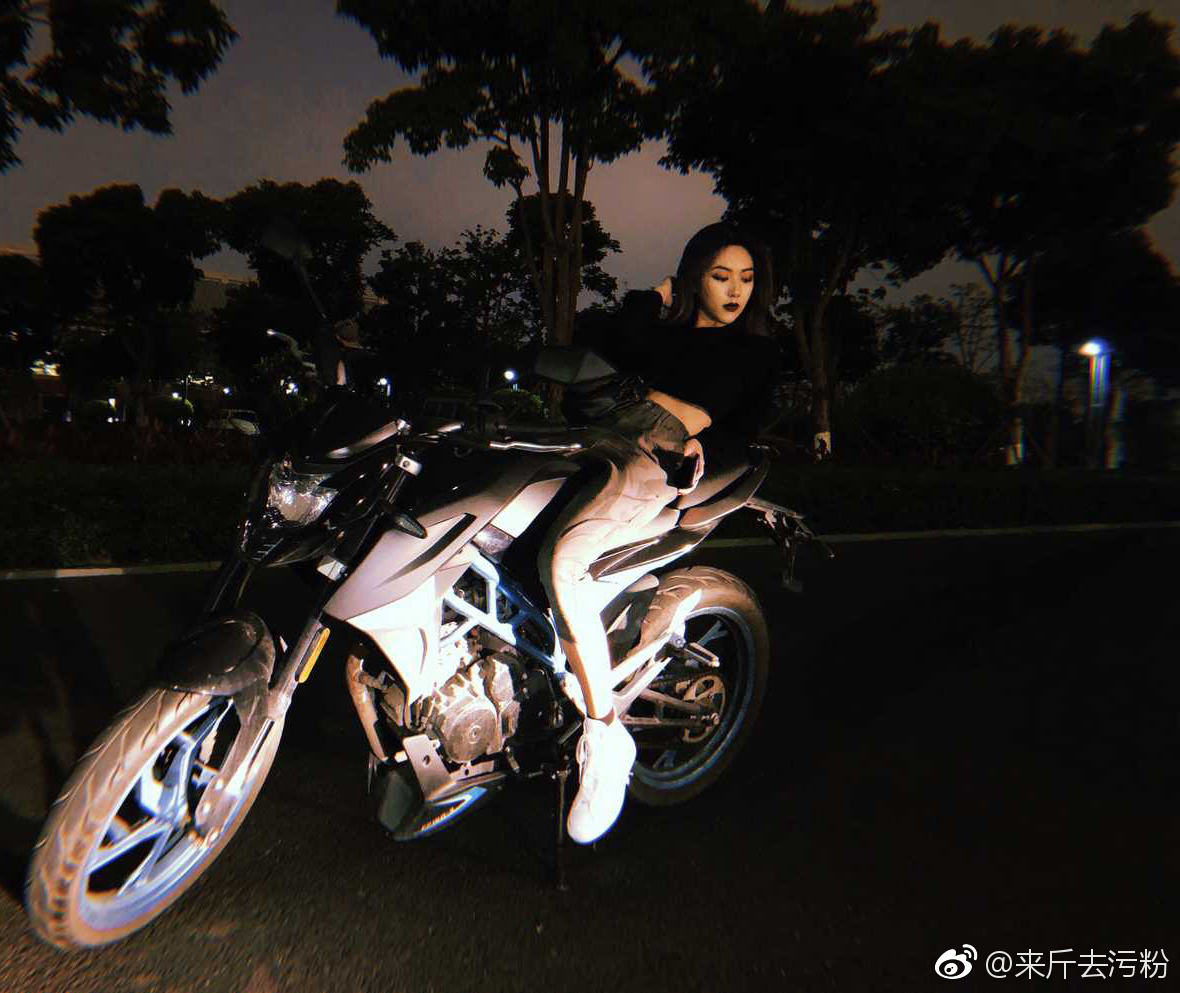 华侨大学音乐舞蹈学院,音乐表演钢琴专业,19岁