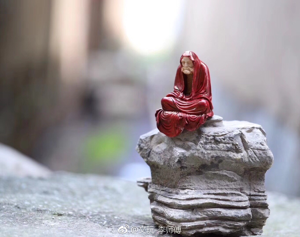 禅宗二祖慧可见初祖达摩祖师时说:“我的心不安,请师父为我安心